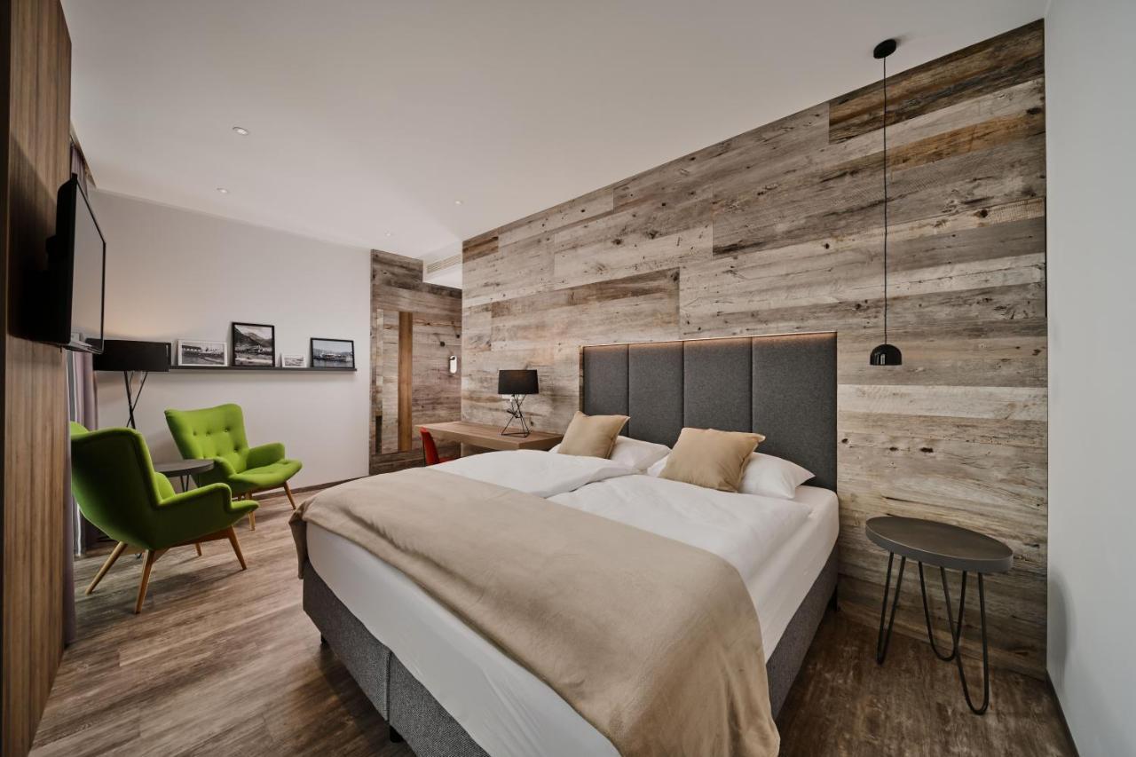Seehotel Im Weyer Gmunden Exterior photo