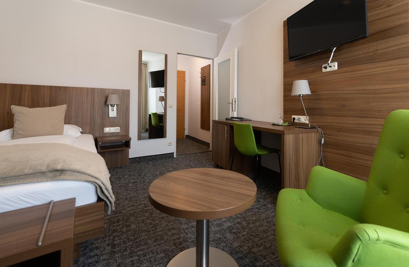 Seehotel Im Weyer Gmunden Exterior photo