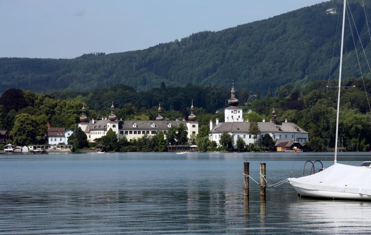 Seehotel Im Weyer Gmunden Exterior photo
